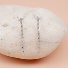 Load image into Gallery viewer, Diamond Drop Earring in 18K White Gold
